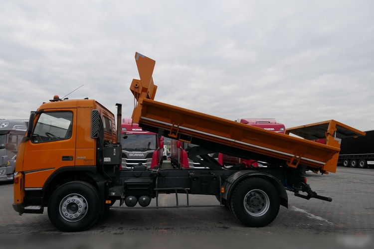 VOLVO FM 260 / 4X2 / 2 STR WYWROTKA / CZOŁOWNICA / HYDROBURTA / HYDROKLAPA / MANUAL / STARE TACHO / zdjęcie 4