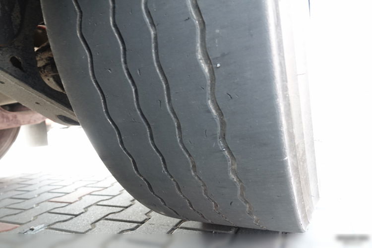 KNAPEN / RUCHOMA PODŁOGA / WALKING FLOOR / 90m3 / WAGA: 8700 kg/ PODŁOGA - 10 MM zdjęcie 17