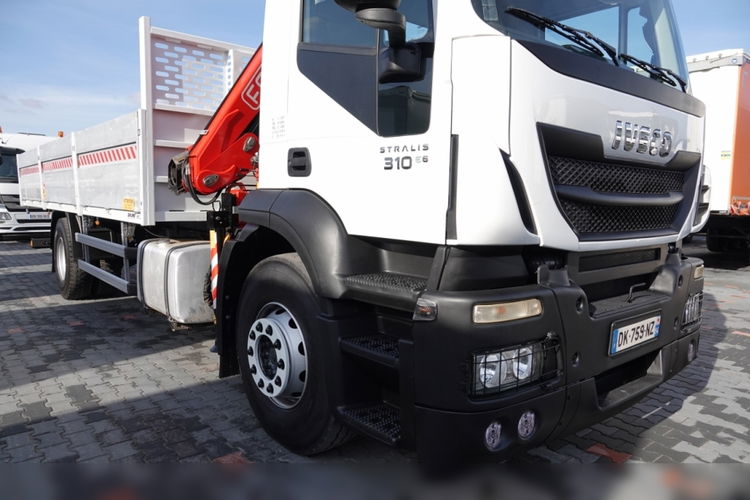 IVECO STRALIS  310 / 4x2 / SKRZYNIOWY- 7.1 M / HDS FASSI 110 - 7.9 M / MANUAL / EURO 6 zdjęcie 20