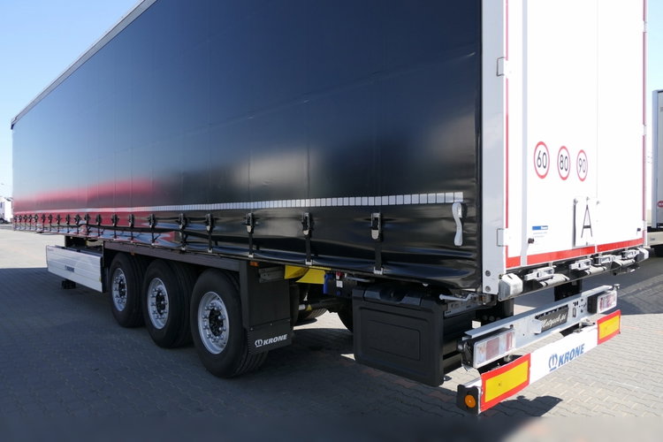 KRONE FIRANKA / 2021 rok / KOSZ NA PALETY / 2 osie podnoszone / STANDARD zdjęcie 12