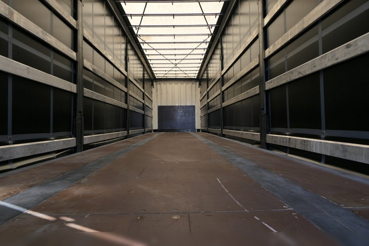 KRONE FIRANKA / 2021 rok / KOSZ NA PALETY / 2 osie podnoszone / STANDARD zdjęcie 17