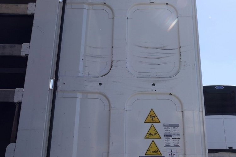 KRONE FIRANKA / 2021 rok / KOSZ NA PALETY / 2 osie podnoszone / STANDARD zdjęcie 22