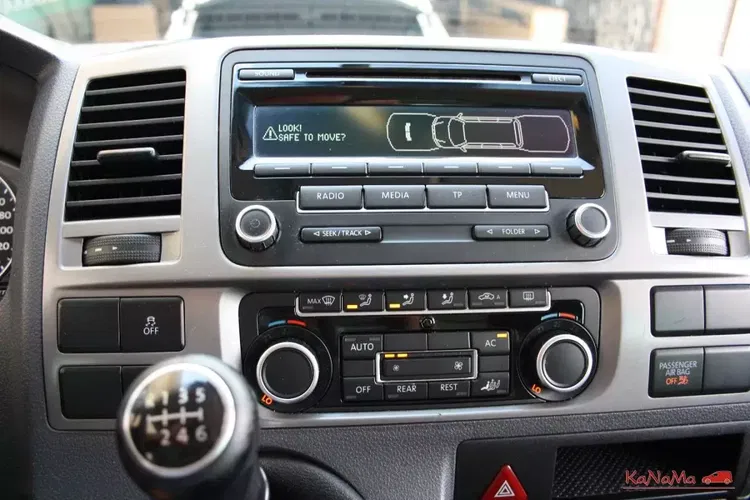 Volkswagen caravelle zdjęcie 25