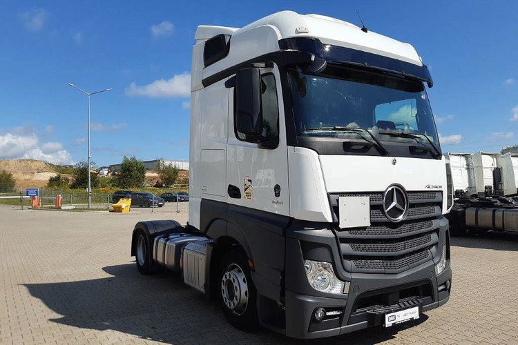 Mercedes ACTROS zdjęcie 2