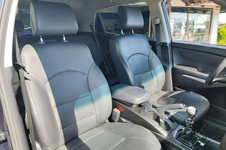SsangYong Korando Crystal 4x2, 2.0 Ltr. - 110 kW zdjęcie 13