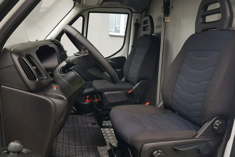 Iveco Daily KONTENER NISKOPODŁOGOWY 4.31x2.24x2.43 SKLEP KAMPER KLIMA FOODTRUCK zdjęcie 7