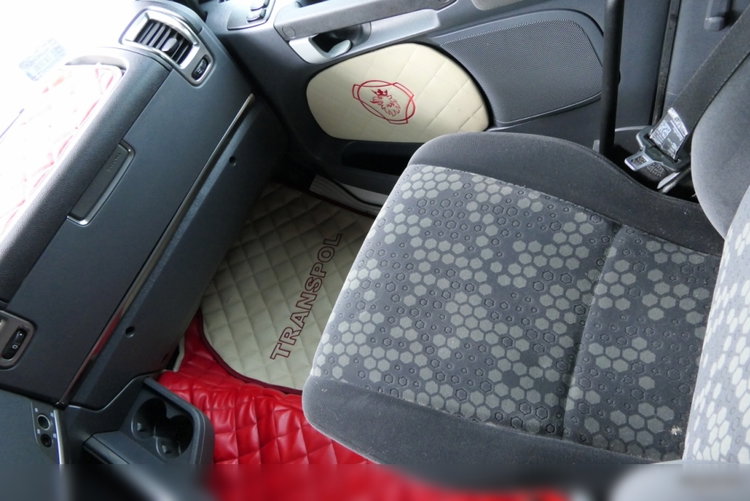 Scania R 490 / RETARDER / TOPLINE / NA PODUSZKACH / KLIMATYZACJA POSTOJOWA / NAVI / EURO 6 zdjęcie 29