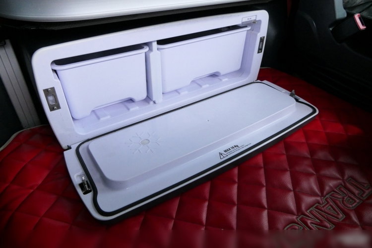 Scania R 490 / RETARDER / TOPLINE / NA PODUSZKACH / KLIMATYZACJA POSTOJOWA / NAVI / EURO 6 zdjęcie 33