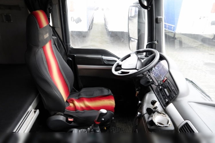 MAN TGX 18. 400 / HYDRAULIKA / MANUAL / NISKA KABINA / waga 6900 kg zdjęcie 14