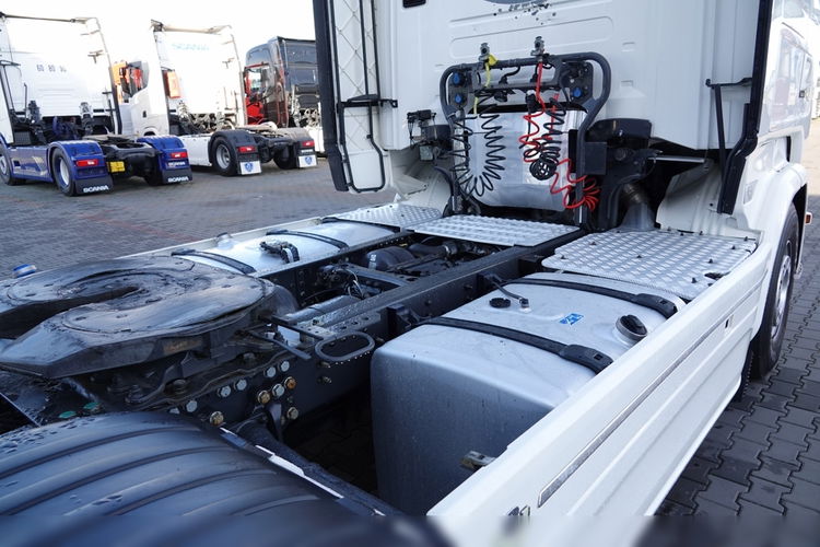 Scania R 580 / V8 / RETARDER / NAWIGACJA / KLIMATYZACJA POSTOJOWA / EURO 6 zdjęcie 33