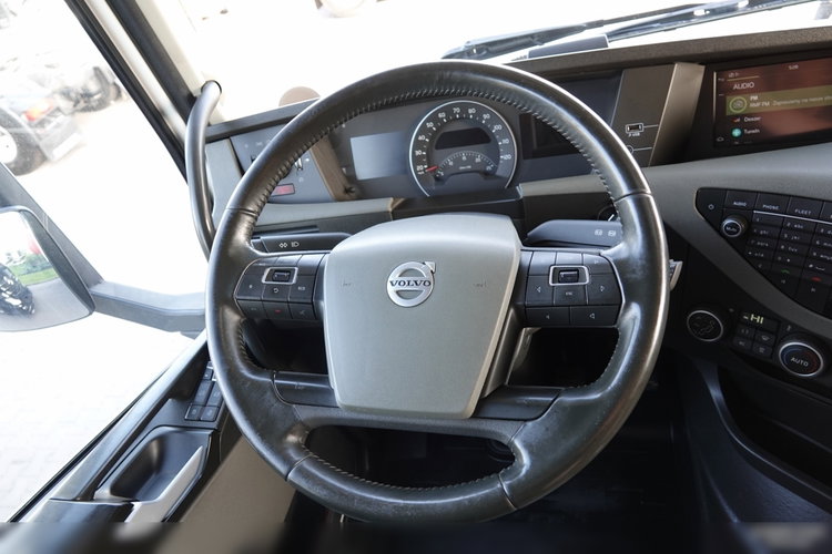 Volvo FH 460 / NISKA KABINA / 2018 ROK / SPROWADZONY Z NIEMIEC / PO ZŁOTYM KONTRAKCIE SERWISOWYM  zdjęcie 29