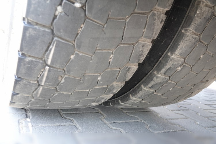 Volvo FMX 540 /4x4/ RETARDER / HYDRAULIKA / SPROWADZONY zdjęcie 21