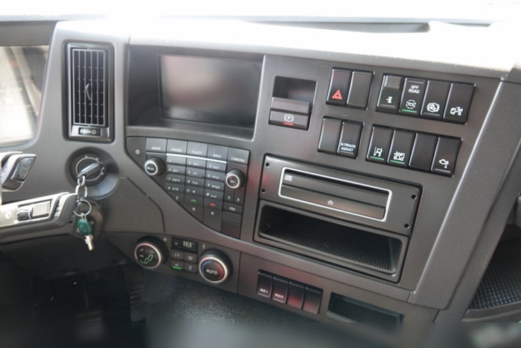 Volvo FMX 540 /4x4/ RETARDER / HYDRAULIKA / SPROWADZONY zdjęcie 30