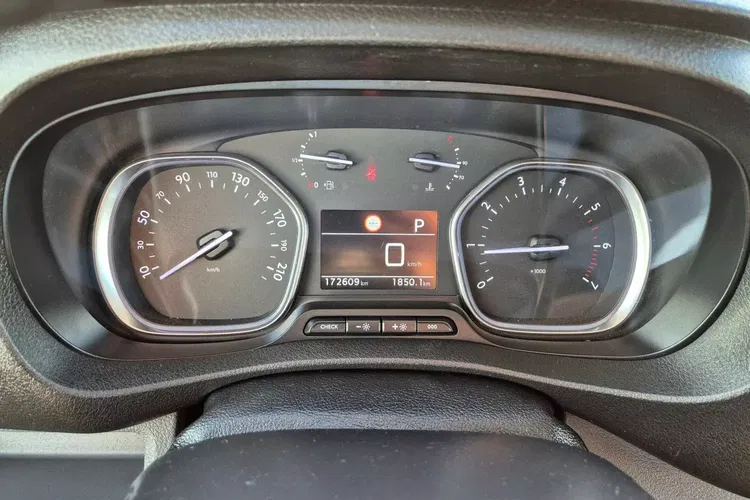 Citroen Jumpy L3H1 84999zł NETTO Brygadówka 5 osób ExtraLong 2.0HDi/177KM zdjęcie 42