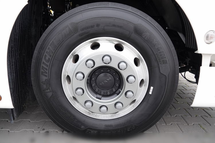 MAN TGX 26. 500 / 6x2 / PUSHER / RETARDER / OŚ PODNOSZONA i SKRĘTNA / 2019 ROK / 3 osiowy ciągnik siodłowy zdjęcie 21