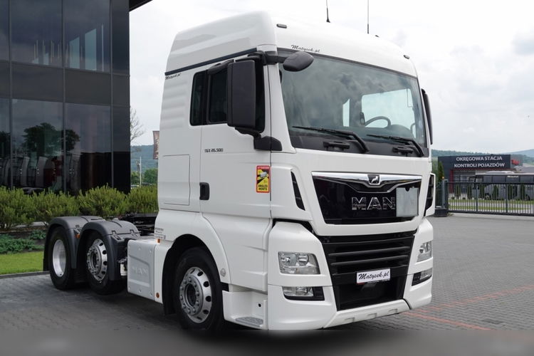 MAN TGX 26. 500 / 6x2 / PUSHER / RETARDER / OŚ PODNOSZONA i SKRĘTNA / 2019 ROK / 3 osiowy ciągnik siodłowy zdjęcie 3