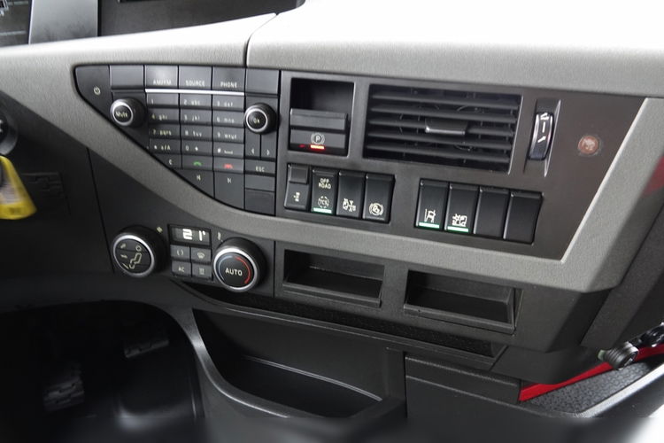 Volvo FH 460 / PO KONTRAKCIE SERWISOWYM / SPROWADZONY / zdjęcie 30