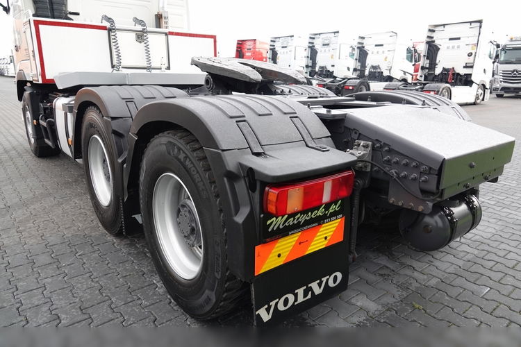 VOLVO FH 16 600 / 6x4 / 3 osiowy Ciągnik Siodłowy / DMC: 180 TON / PEŁNY ADR / EURO 5 / SPROWADZONY / PO KONTRAKCIE SERWISOWYM zdjęcie 15