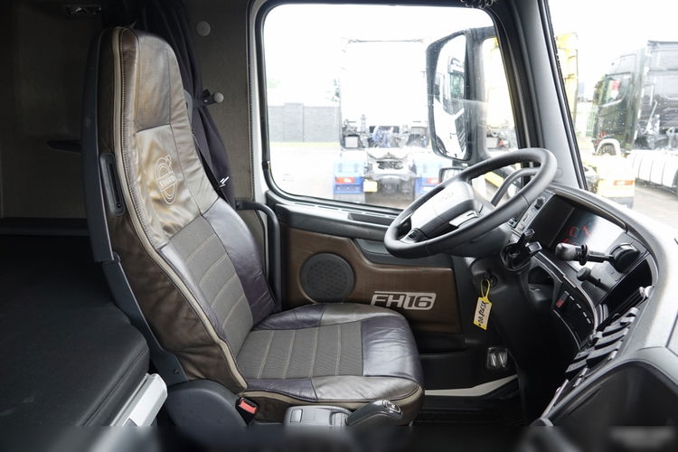 VOLVO FH 16 600 / 6x4 / 3 osiowy Ciągnik Siodłowy / DMC: 180 TON / PEŁNY ADR / EURO 5 / SPROWADZONY / PO KONTRAKCIE SERWISOWYM zdjęcie 38