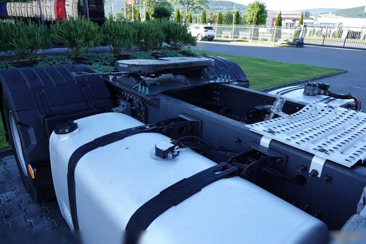 RENAULT C 480 / 13L / PEŁNY ADR / HYDRAULIKA / 2019 / WYSOKO ZAWIESZONA / MAŁY PRZEBIEG /  zdjęcie 18
