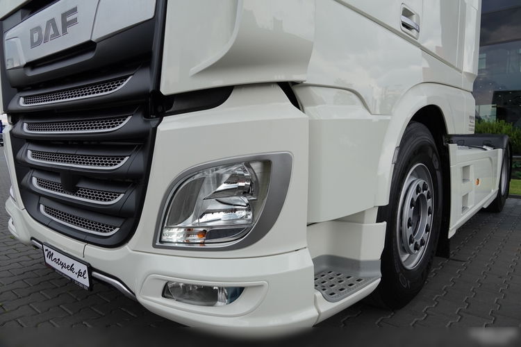 DAF XF 530 / 2022 / 100 tys.km. / RETARDER / CAŁY NA PODUSZKACH / STANDARD / NAVI / SUPER SPACE CAB /  zdjęcie 12