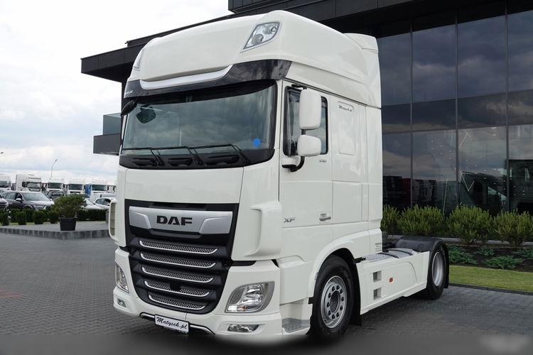 DAF XF 530 / 2022 / 100 tys.km. / RETARDER / CAŁY NA PODUSZKACH / STANDARD / NAVI / SUPER SPACE CAB /  zdjęcie 6