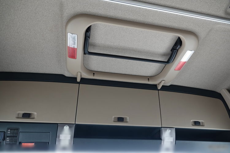 MAN TGX 18. 460 / MEGA / LOWDECK / OPONY 100% / 2019 / PO KONTRAKCIE SERWISOWYM / zdjęcie 30