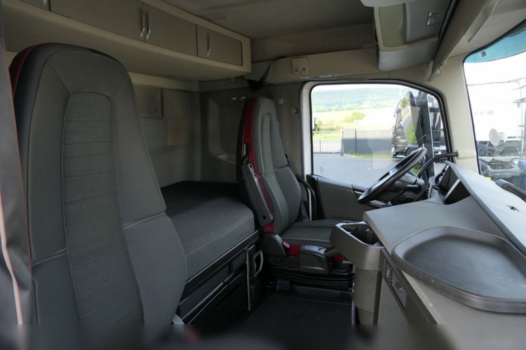 Volvo FH 460 / NISKA KABINA / 2018 / SPROWADZONY / zdjęcie 36