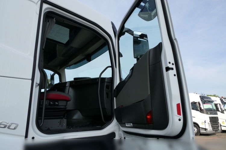 Volvo FH 460 / NISKA KABINA / 2018 / SPROWADZONY / zdjęcie 38