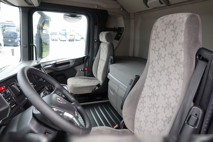 Scania R 450 / MEGA / LOWDECK / RETARDER / PO ZŁOTYM KONTRAKCIE / 2018 zdjęcie 25