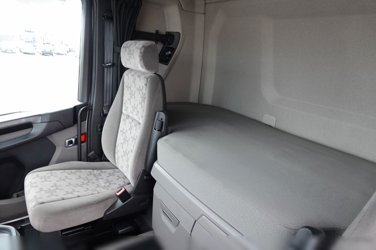Scania R 450 / MEGA / LOWDECK / RETARDER / PO ZŁOTYM KONTRAKCIE / 2018 zdjęcie 26