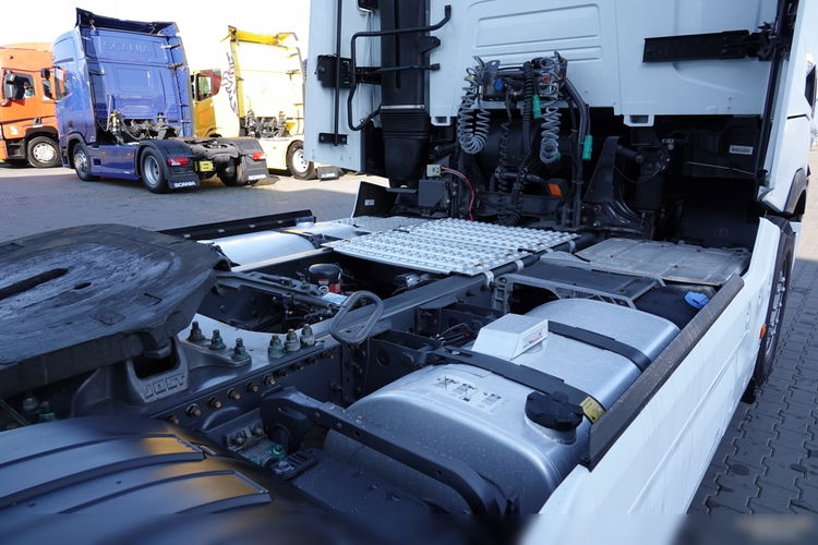 Renault T 520 / 13 LITROWY / MAXISPACE / RETARDER / SALONKA / SPROWADZONA  zdjęcie 15