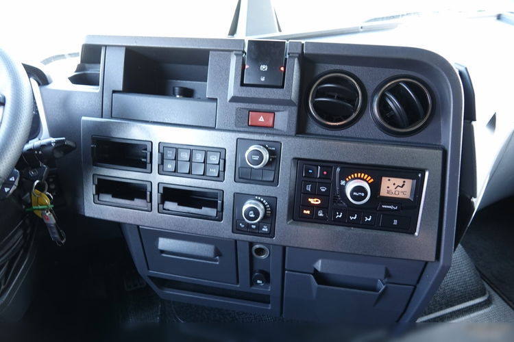 Renault T 520 / 13 LITROWY / MAXISPACE / RETARDER / SALONKA / SPROWADZONA  zdjęcie 32