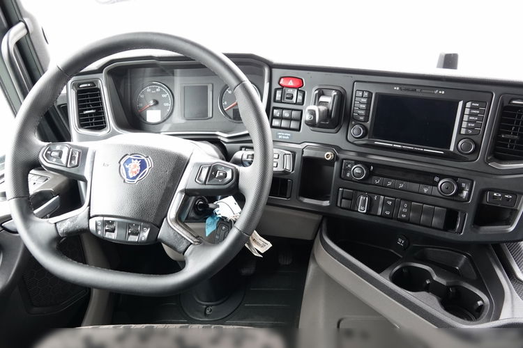 Scania R 450 / RETARDER / HYDRAULIKA dwuobwodowa / NOWY MODEL / CAŁA NA PODUSZKACH / SPROWADZONA zdjęcie 31