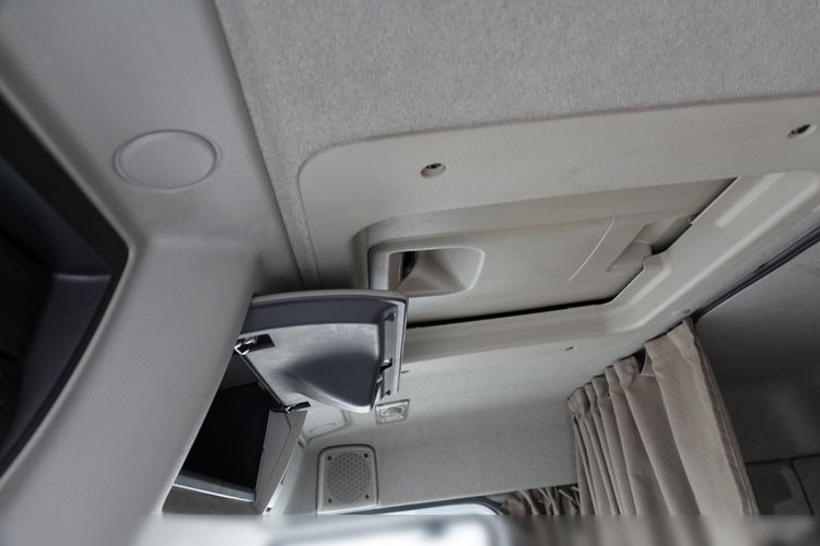 Renault PREMIUM 460 DXI / PEŁNY ADR / NISKA KABINA / SPROWADZONA / WAGA: 6600 KG / EURO5 zdjęcie 24