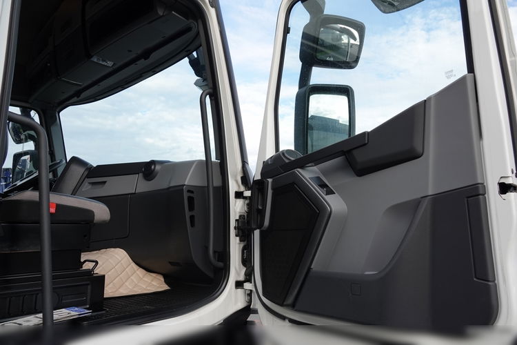 Renault T 460 / 6x2 / PUSHER / DMC: 69 TON / 3 osiowy ciągnik siodłowy zdjęcie 35