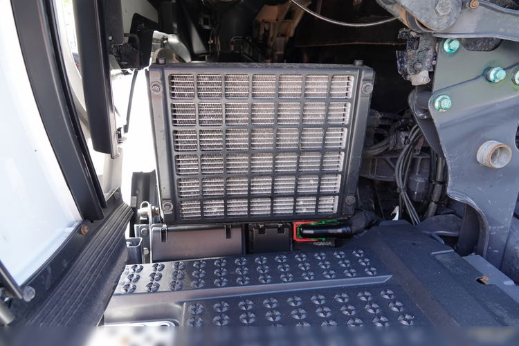 Scania S 450 / RETARDER / KLIMA POSTOJOWA / HYDRAULIKA / ALUFELGI / OPONY 100 % / PO KONTRAKCIE SERWISOWYM / zdjęcie 24