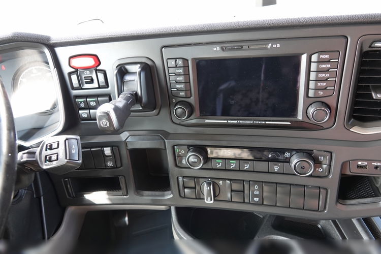 Scania S 450 / RETARDER / KLIMA POSTOJOWA / HYDRAULIKA / ALUFELGI / OPONY 100 % / PO KONTRAKCIE SERWISOWYM / zdjęcie 33