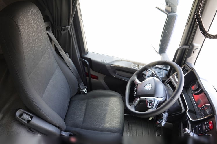 SCANIA R 450 / RETARDER / LEDY / OPONY 100 % / EURO 6 / 2018 R zdjęcie 26