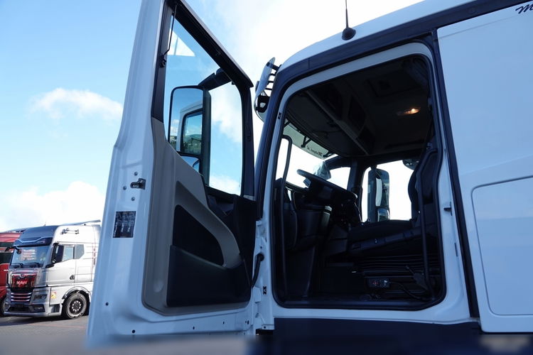 Mercedes ACTROS 1843 / RETARDER / HYDRAULIKA / NISKA KABINA / 2017 ROK zdjęcie 25