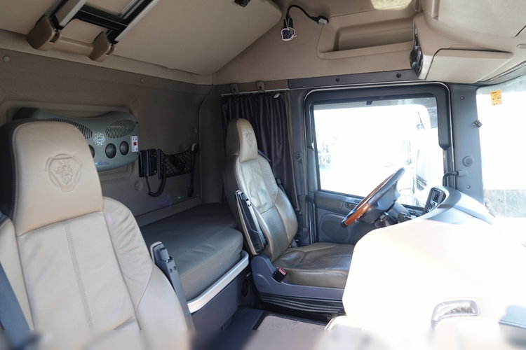 Scania R 580 / V8 / TOPLINE / RETARDER / KLIMATYZACJA POSTOJOWA / EURO 6 / 2014 zdjęcie 21