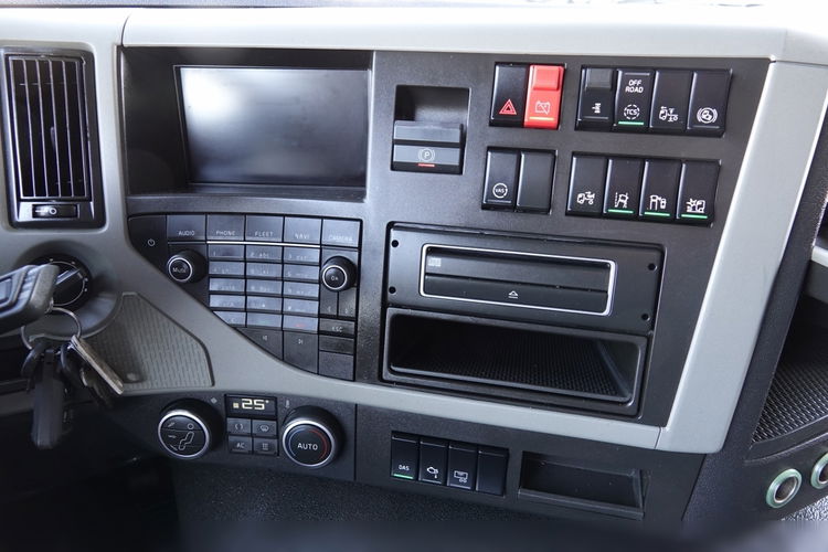 Volvo FM 450 / PEŁNY ADR / EURO 6 zdjęcie 29