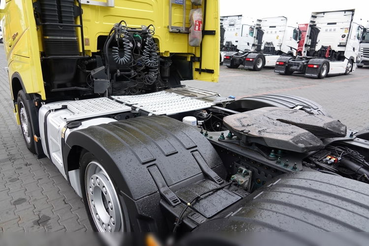 Volvo FH 500 / 6x2 / PUSHER / Oś Skrętna i Podnoszona / MEGA / LOWDECK / 3 osiowy ciągnik siodłowy / DMC: 60 TON / Z NIEMIEC zdjęcie 14
