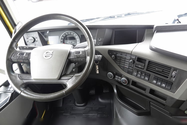 Volvo FH 500 / 6x2 / PUSHER / Oś Skrętna i Podnoszona / MEGA / LOWDECK / 3 osiowy ciągnik siodłowy / DMC: 60 TON / Z NIEMIEC zdjęcie 31