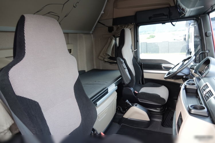 MAN TGX 18. 500 / 12.2018 ROK / RETARDER / MEGA / LOWDECK / NAVI / OPONY 100 % zdjęcie 32