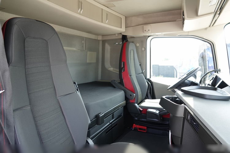 Volvo FH 500 / NISKA KABINA / PO ZŁOTYM KONTRAKCIE SERWISOWYM / OPONY 100% zdjęcie 36
