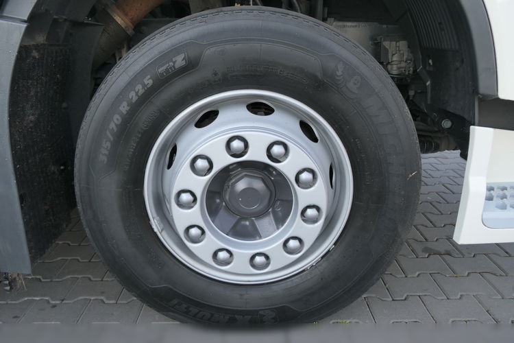 VOLVO FH 500 / 2015 ROK / SPROWADZONY / PO KONTRAKCIE SERWISOWYM / EURO 6 zdjęcie 21