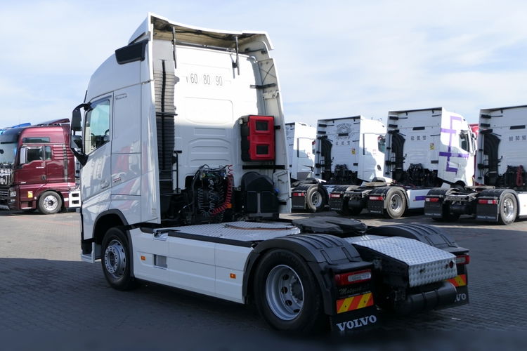 VOLVO FH 500 / 2015 ROK / SPROWADZONY / PO KONTRAKCIE SERWISOWYM / EURO 6 zdjęcie 8