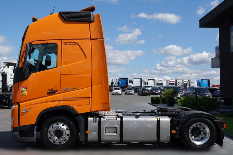 Volvo   FH 500 / XXL / PEŁNY ADR / KLIMATYZACJA POSTOJOWA / ALUFELGI / ZŁOTY KONTRAKT SERWISOWY zdjęcie 6