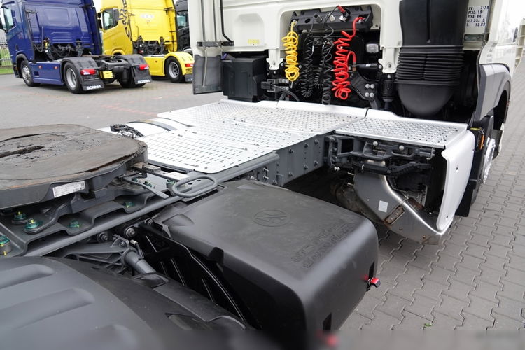 DAF XF 480 / SPACE CAB / 2019 ROK /KLIMATYZACJA POSTOJOWA / SPROWADZONY / PO KONTRAKCIE SERWISOWYM zdjęcie 17